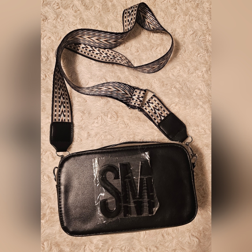 Black Vegan Leather Crossbody Camera Bag with Patterned Guitar Strap NWOT